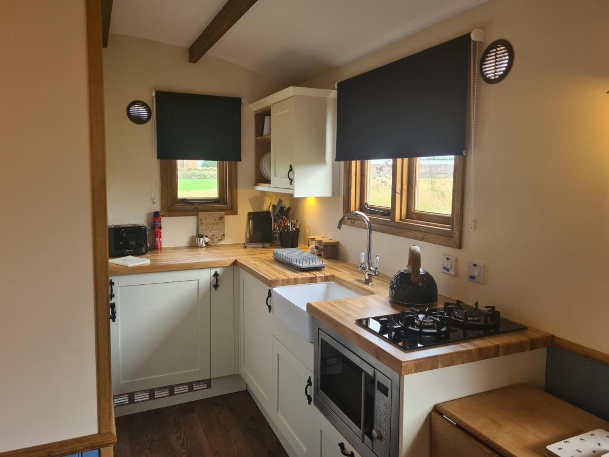 Boyce Fen Farm Retreat Glamping & Fishery Villa Wisbech Buitenkant foto